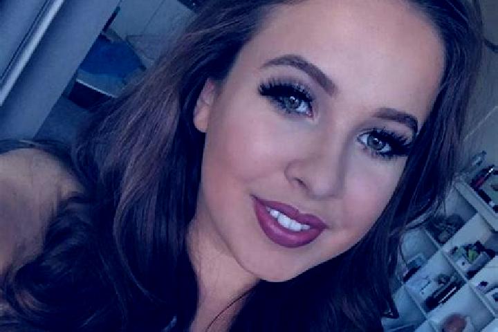 Nora, 33, a dark blonde amber-eyed latina companion based in Jonquiere. Offering Girlfriend Experience, Tantra, Dinner Date. Available for incall and outcall...