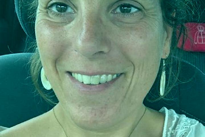 Nora, 33 — Escort in Aix-en-Pevele, France