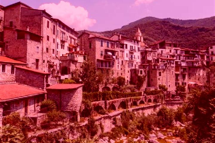 Nora, 33 — Escort in Lezzeno, Italy