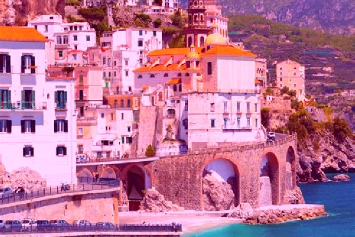 Nora, 33 — Escort in Mirabello, Italy
