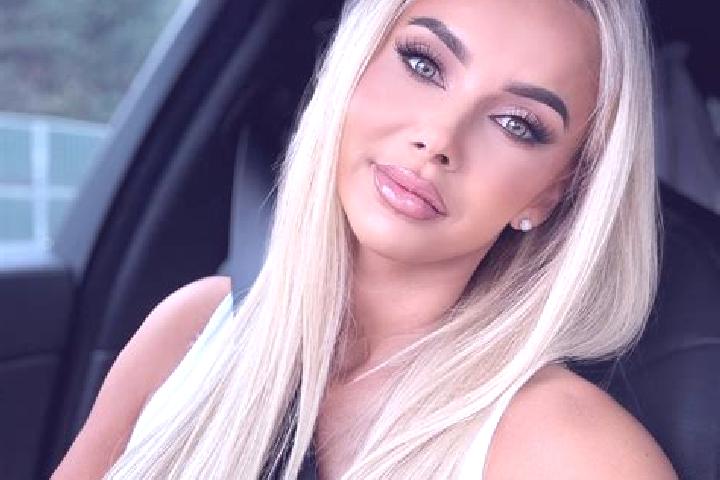 Nora, 34 — Escort in Gdow, Poland