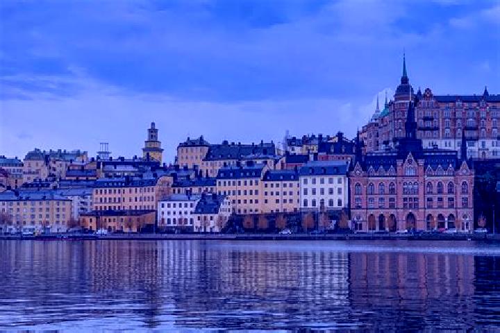 Nora, 34 — Escort in Haellaryd, Sweden