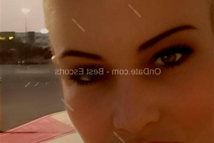 Nora, 34 — Escort in Hanover, United States