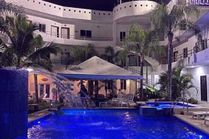 Nora, 34 — Escort in Loma de la Palma, Mexico