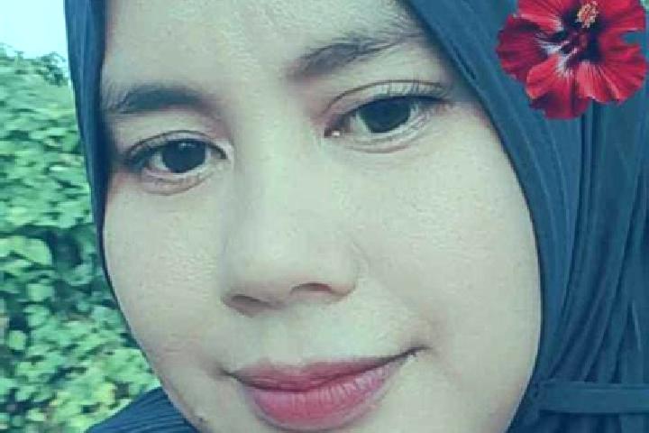 Nora, 34 — Escort in Masamba, Indonesia