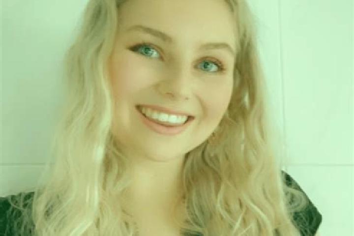 Nora, 34 — Escort in Oostham, Belgium