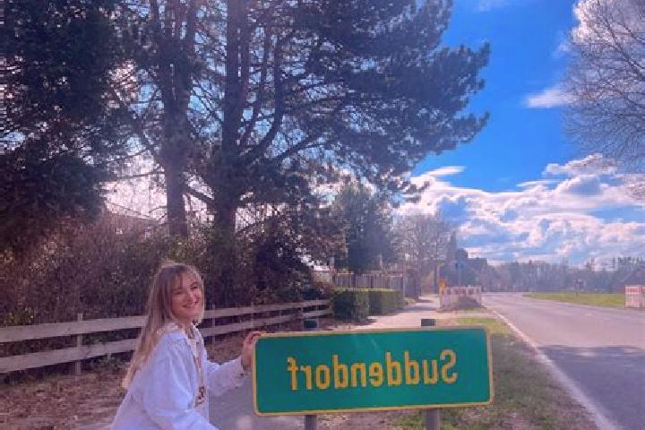 Nora, 34 — Escort in Suddendorf, Germany