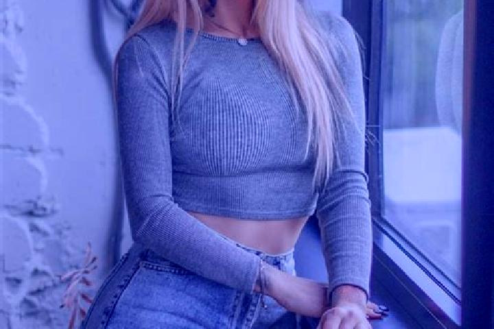 Nora, 34 — Escort in Ulianivske, Ukraine