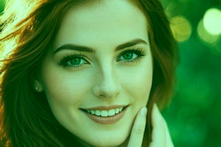 Nora, 35, a auburn amber-eyed caucasian companion based in Melrose. Offering OWO, Overnight, Duos. Available for incall and outcall, day and evening dates.