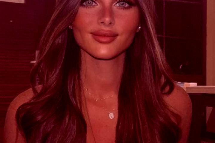 Nora, 35, a brunette dark-eyed slavic companion based in Nibley. Offering A-Level, Duos, GFE, 69, OWO. Available for incall and outcall, day and evening dates.