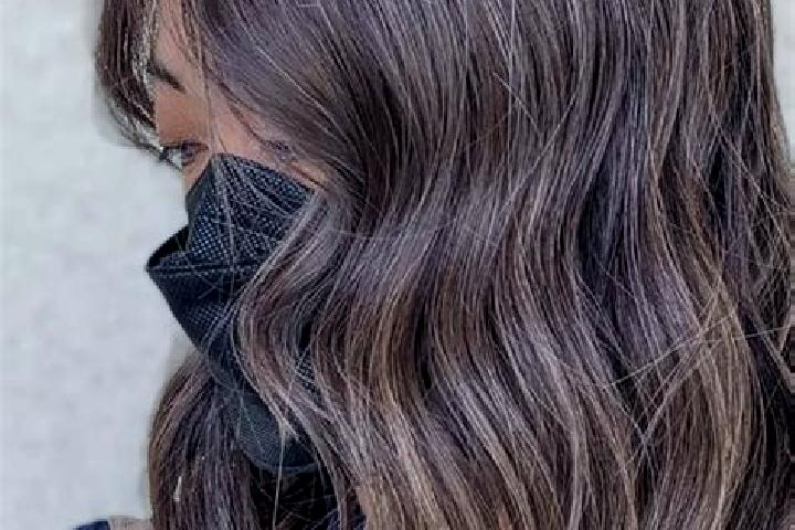 Nora, 35, a brunette grey-eyed caucasian companion based in Jolotundo. Offering GFE, Massage, CIM. Available for incall and outcall, day and evening dates.