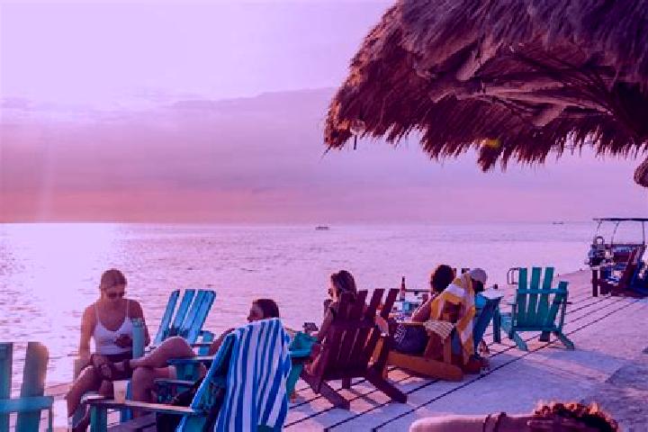 Nora, 35, a red amber-eyed mixed companion based in Caye Caulker. Offering Massage, Girlfriend Experience, Party Girl, Overnight. Available for incall and ou...