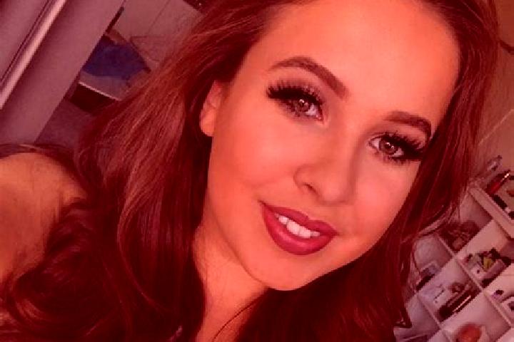 Nora, 35, a red grey-eyed mediterranean companion based in Camelford. Offering Striptease, Travel Companion, Couples. Available for incall and outcall, overn...