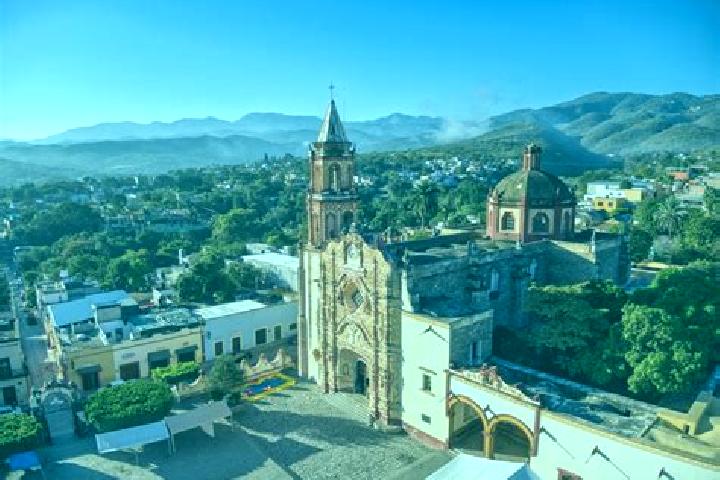 Nora, 35 — Escort in Alfredo V. Bonfil (Los Perez), Mexico