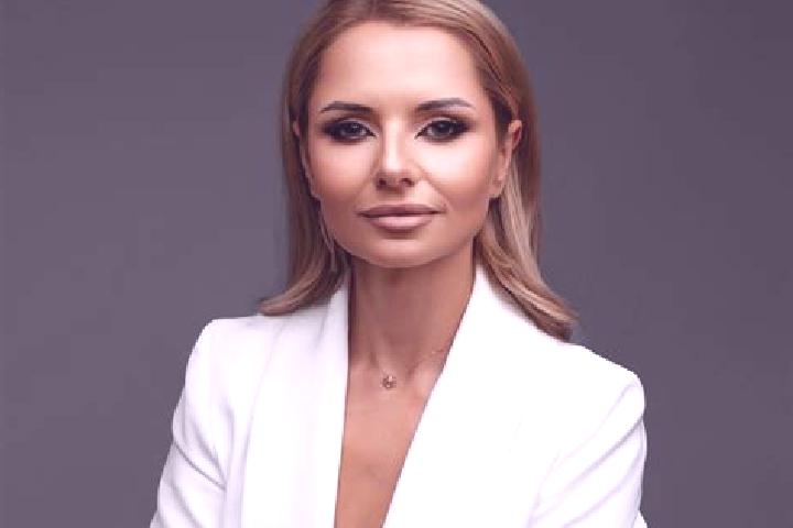 Nora, 35 — Escort in Kamyk, Poland