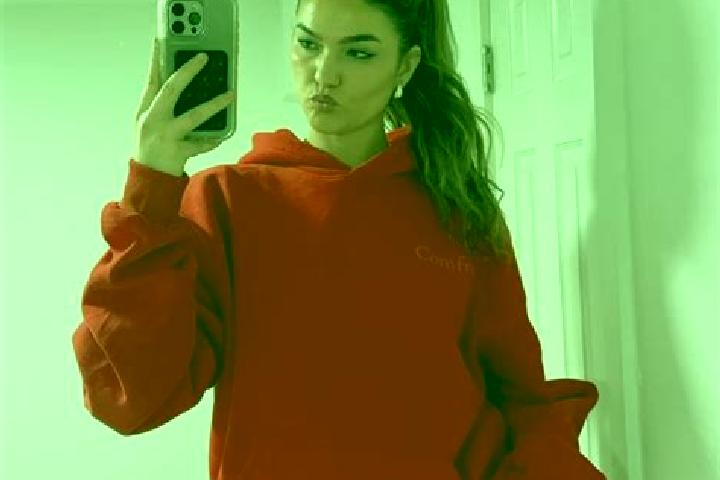 Nora, 35 — Escort in Red Chute, United States