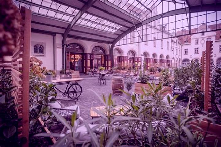 Nora, 35 — Escort in Ummerstadt, Germany