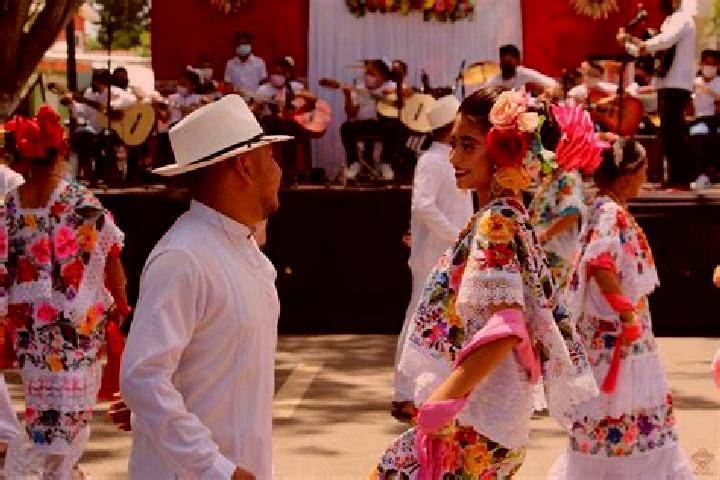 Nora, 35 — Escort in Vaquerias, Mexico