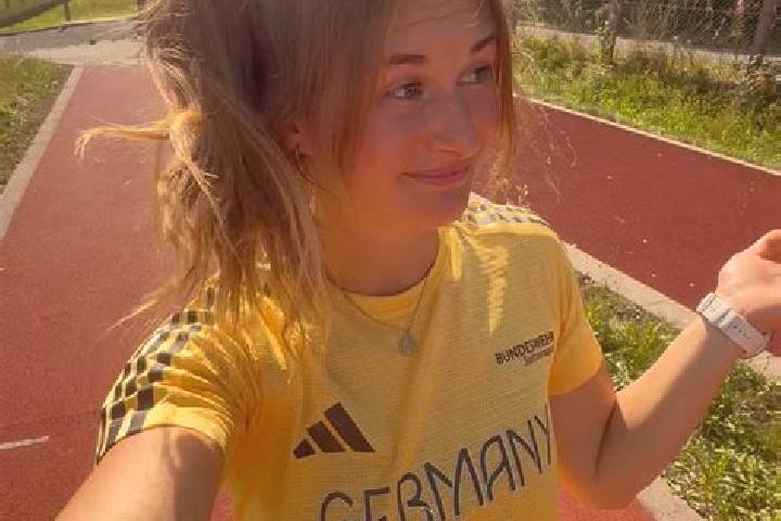 Nora, 35 — Escort in Wundersleben, Germany