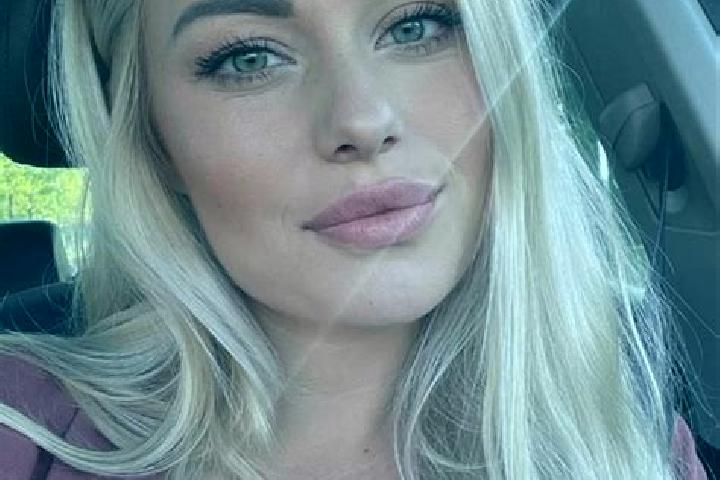 Nora, 36, a blonde hazel-eyed mixed companion based in Rellingen. Offering Prostate Massage, Party Girl, Roleplay, Massage, Duos. Available for incall and ou...