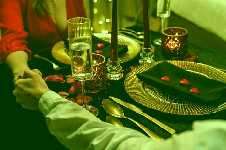 Nora, 36, a red green-eyed ebony companion based in Mariia. Offering Girlfriend Experience, Couples, Tantra, A-Level, Dinner Date. Available for incall and o...