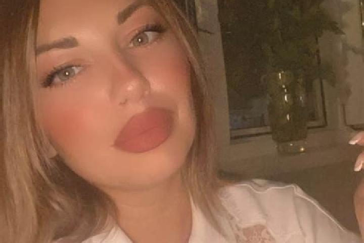 Nora, 36 — Escort in Artsyz, Ukraine