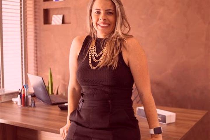 Nora, 36 — Escort in Dionisio, Brazil