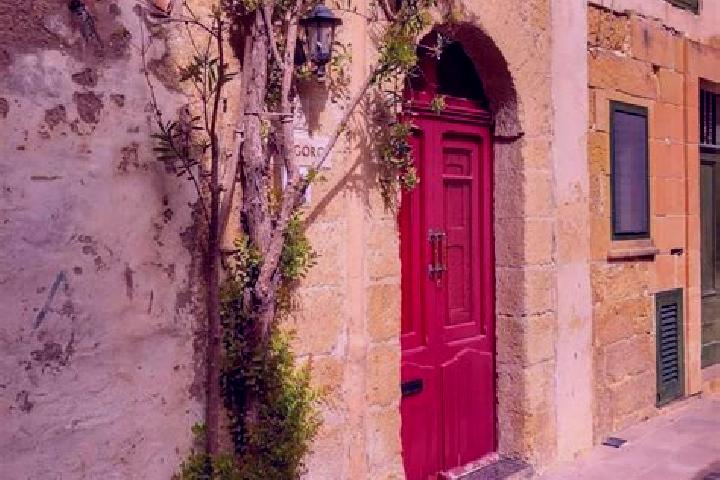 Nora, 36 — Escort in Kirkop, Malta