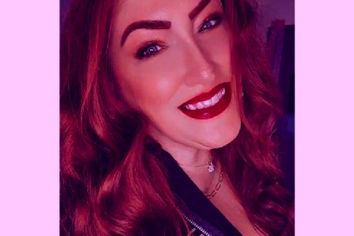 Nora, 36 — Escort in Losina, Czech Republic