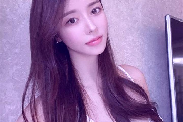 Nora, 36 — Escort in Pulian, China