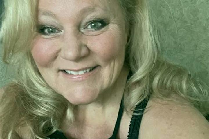 Nora, 36 — Escort in Salineville, United States