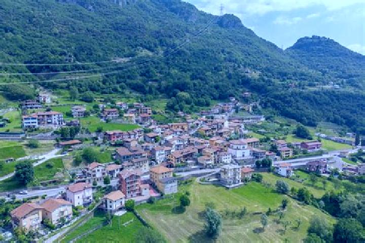 Nora, 36 — Escort in Sovere, Italy