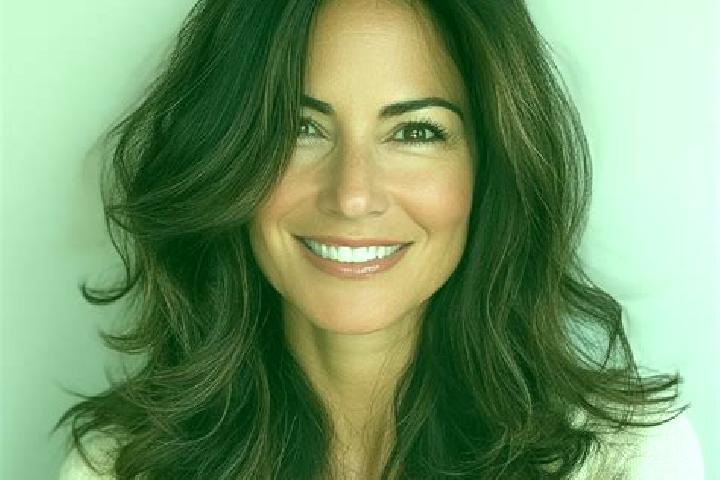 Nora, 37, a auburn brown-eyed middle eastern companion based in Lynnwood. Offering 69, OWO, Massage. Available for incall and outcall, day and evening dates.
