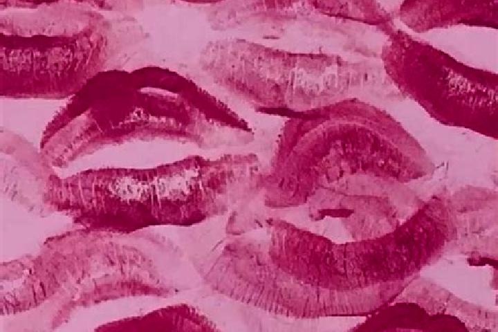 Nora, 37, a black amber-eyed caucasian companion based in Vezin-le-Coquet. Offering Deep French Kissing, Domination, Overnight, Striptease. Available for inc...