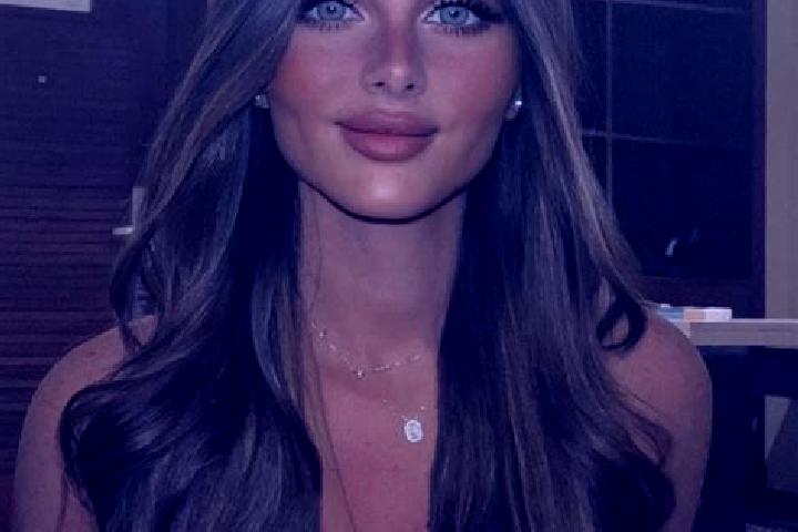 Nora, 37, a brunette dark-eyed slavic companion based in Dimbulah. Offering A-Level, Travel Companion, Party Girl, Tantra, Striptease. Available for incall a...