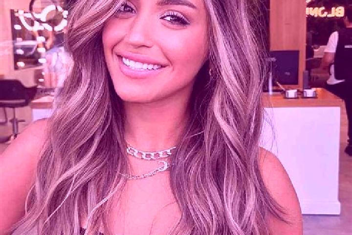 Nora, 37, a dark blonde brown-eyed mediterranean companion based in Caodian. Offering Striptease, Travel Companion, Overnight. Available for incall and outca...