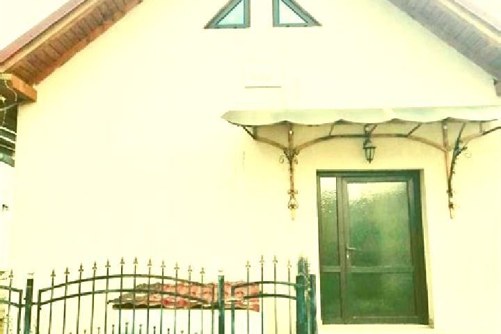 Nora, 37 — Escort in Lunca la Tisa, Romania