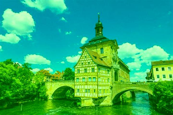 Nora, 37 — Escort in Neu-Bamberg, Germany