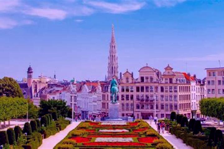 Nora, 37 — Escort in Ransart, Belgium