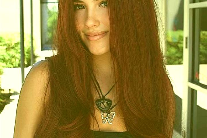Nora, 38, a auburn dark-eyed mediterranean companion based in Gawan. Offering Party Girl, OWO, Tantra. Available for incall and outcall, day and evening dates.