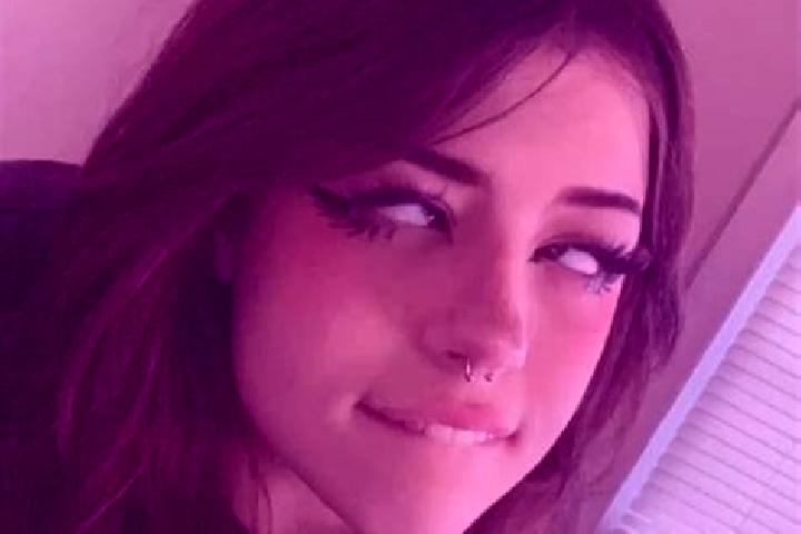 Nora, 38, a brunette grey-eyed mixed companion based in Cerrito de Jaral. Offering Fetish, GFE, A-Level, OWO. Available for incall and outcall, overnight boo...
