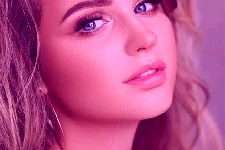 Nora, 38, a dark blonde blue-eyed middle eastern companion based in Elkridge. Offering A-Level, 69, Party Girl, BDSM. Available for incall and outcall, day a...