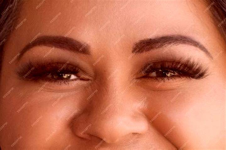Nora, 38, a red green-eyed latina companion based in Bard. Offering Massage, Tantra, GFE. Available for incall and outcall, day and evening dates.