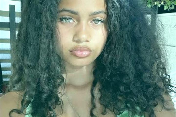 Nora, 38, a red green-eyed mixed companion based in Fort McKinley. Offering Tantra, OWO. Available for incall and outcall, day and evening dates.