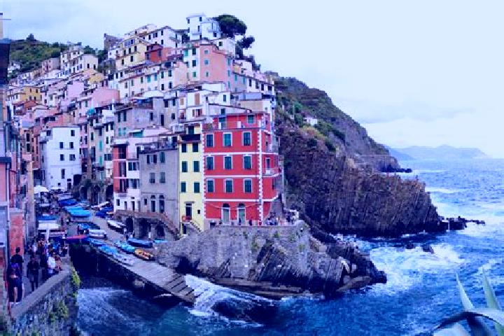 Nora, 38 — Escort in Ameglia, Italy