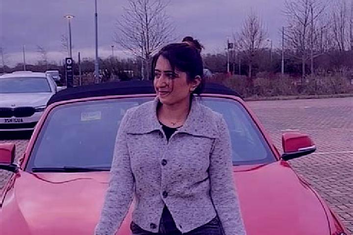Nora, 38 — Escort in Maham, India