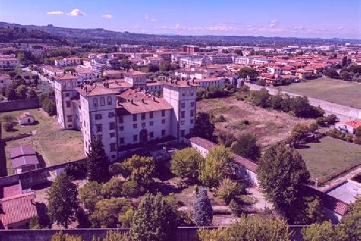 Nora, 38 — Escort in Montelupo Fiorentino, Italy