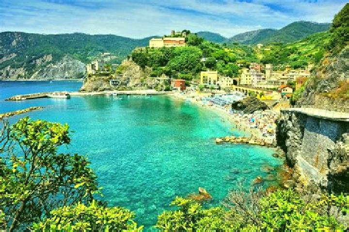 Nora, 38 — Escort in Monterosso, Italy