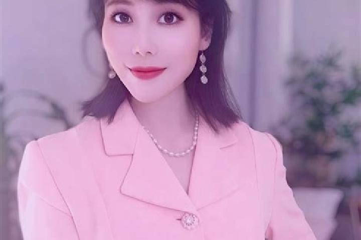 Nora, 38 — Escort in Shilong, China