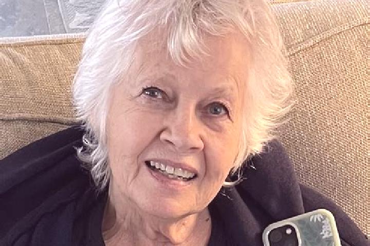 Nora, 38 — Escort in Weston Mills, United States